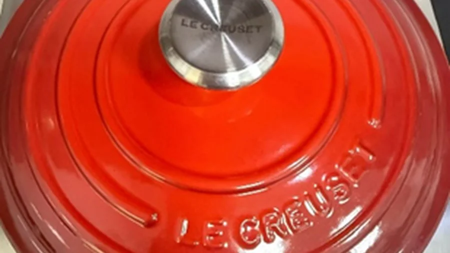 法国 Le Creuset 酷彩珐琅锅,红色锅身,100 周年纪念款